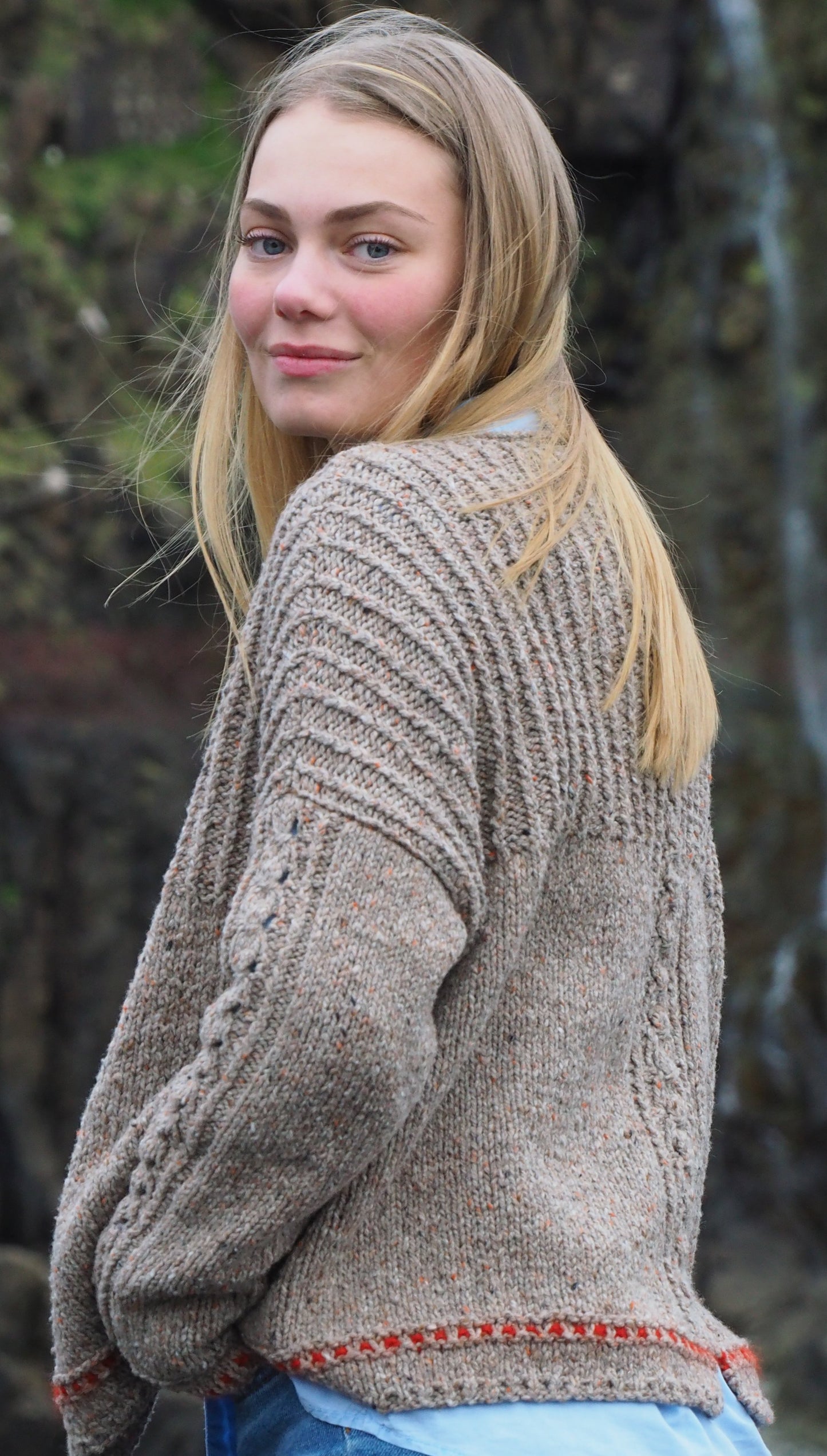 TWEY Wollpaket mit Strickbuch